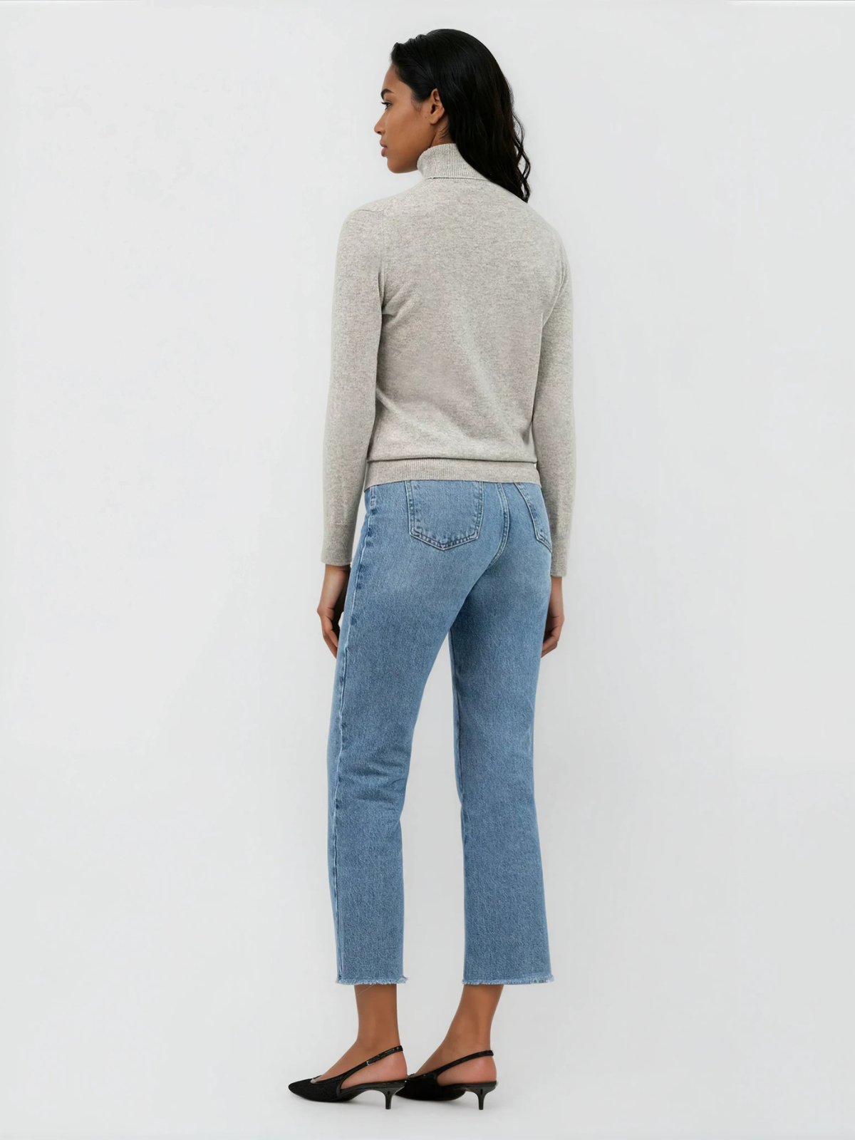 CASHMERE TURTLENECK SWEATER