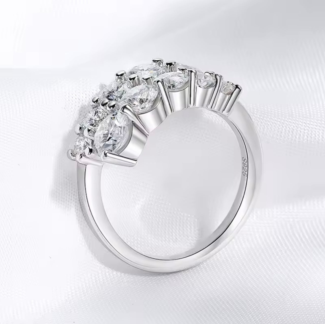 Ring Alexandra