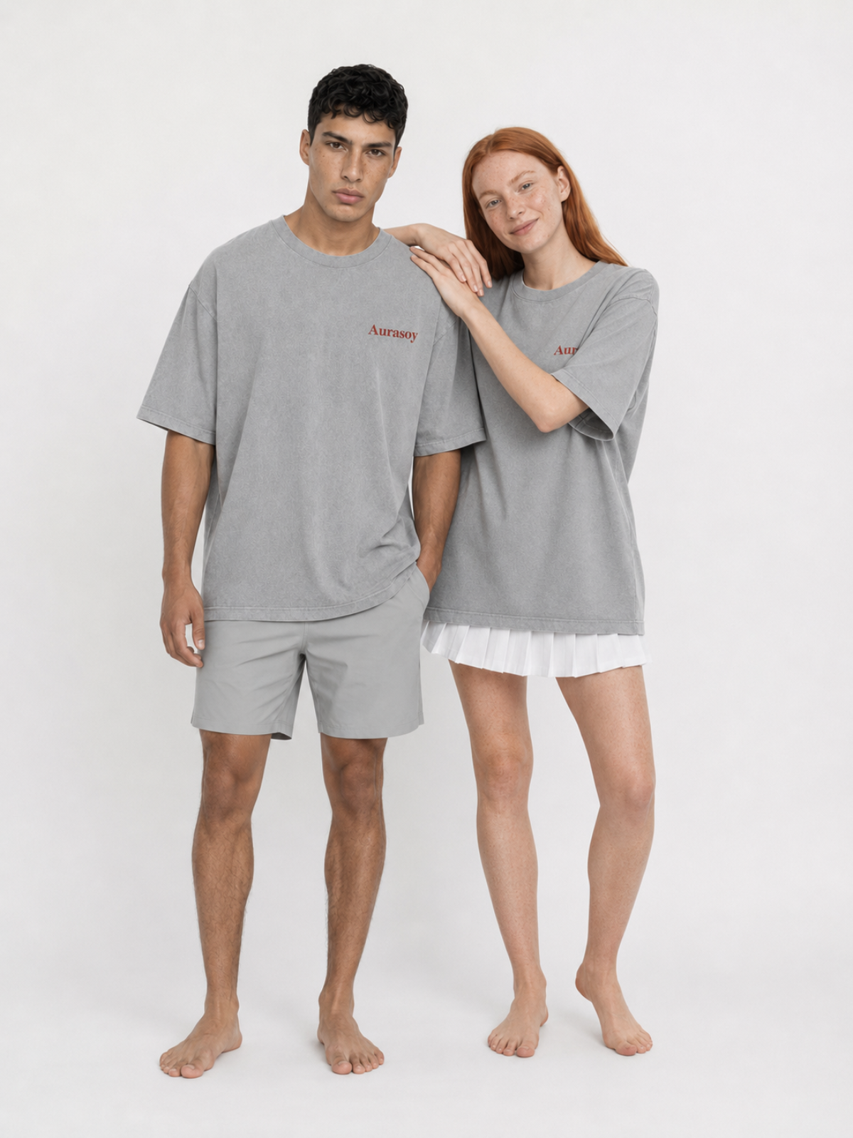 SAINT-TROPEZ UNISEX OVERSIZED T-SHIRT