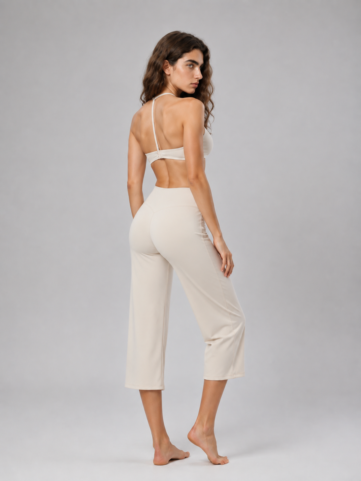 Aura Sculpt Capri Set